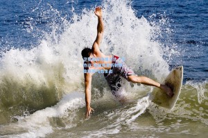 卫冕冠军外援三选一引热议 先到先签折射职业联赛残酷生态