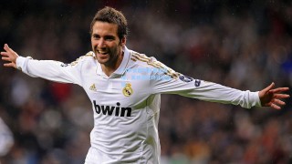 45岁女裁判的赛场困境，美貌是光环还是枷锁？