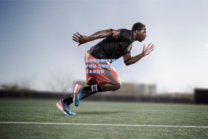 加泰媒体曝红军铁卫密学西语 与姆巴佩交流引未来遐想